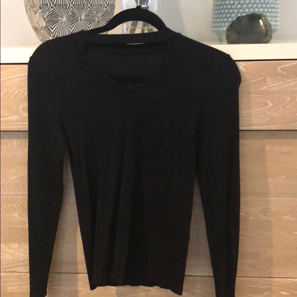 Plain black peep hole top